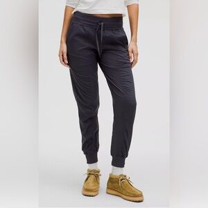 Lululemon Mid-rise Jogger full length - 12